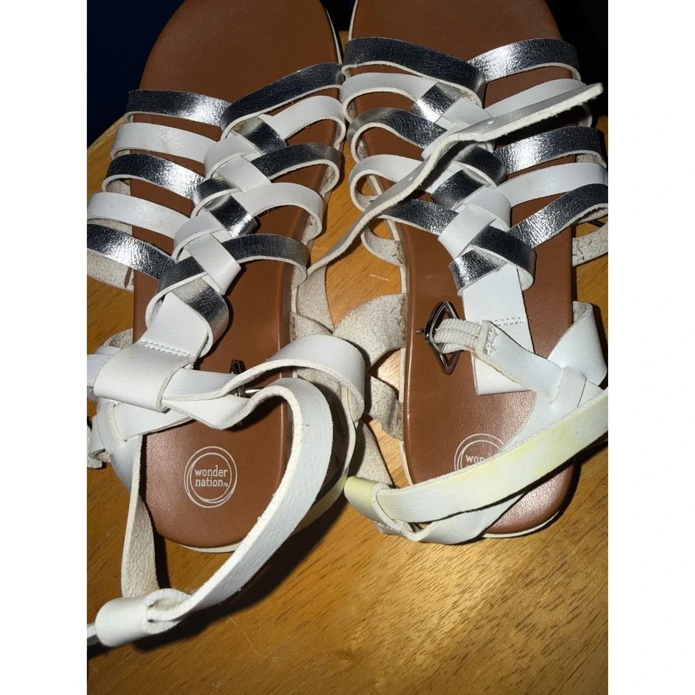 Wonder Nation Girls White Silver Metallic Gladiator Strappy Sandals Size 3‎